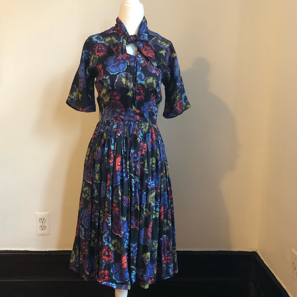 Vintage Pleated Midi Shirtwaist Dress